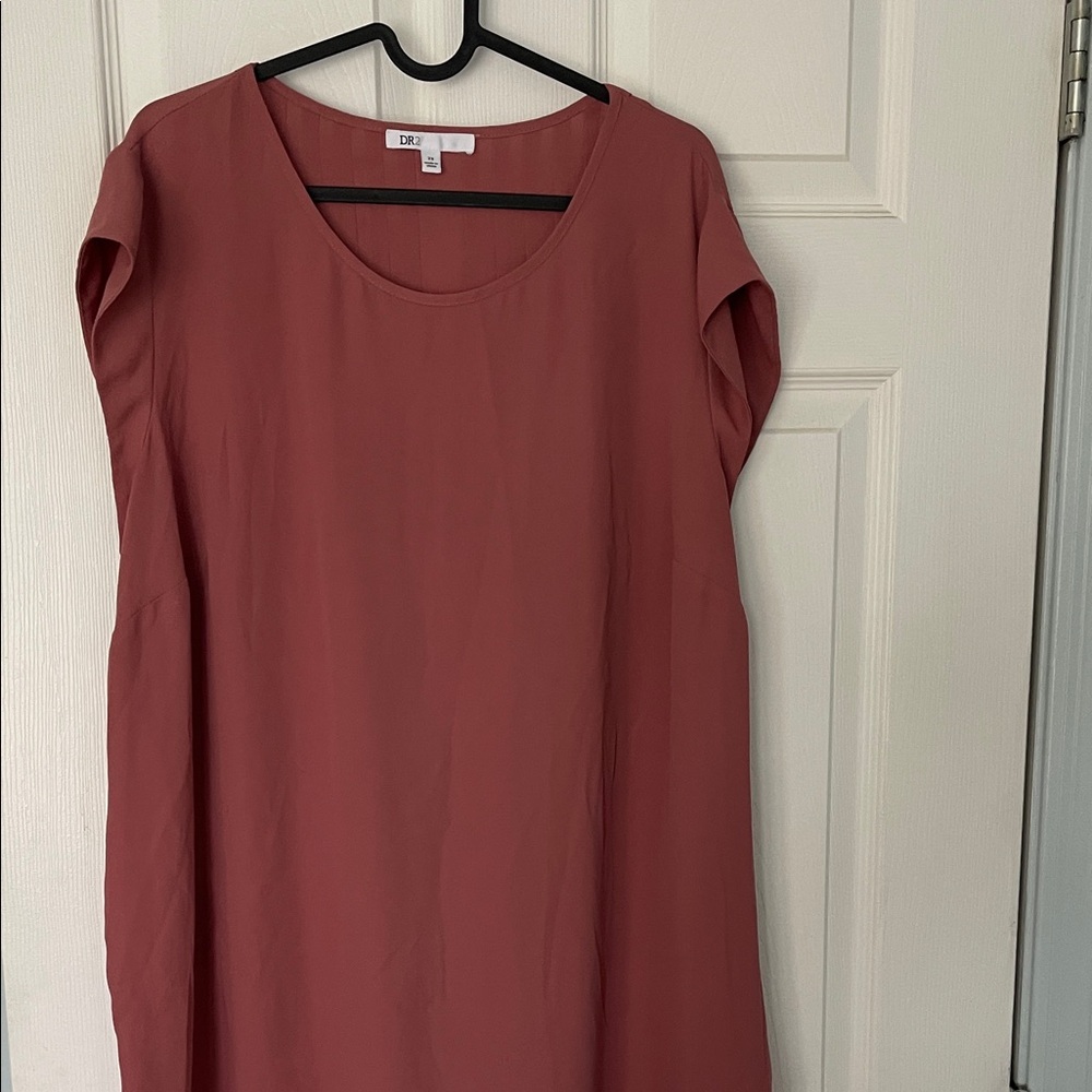 DR2 Women's Blouse in Rust Red
